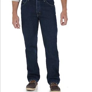 Wrangler men’s Relaxed fit 42x30